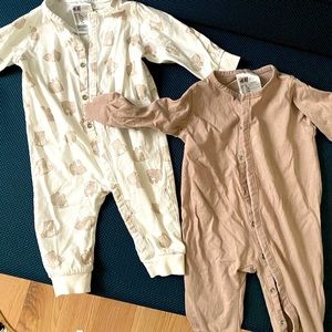 Barely worn adorable H&M baby jumpsuits in soft,organic cotton
